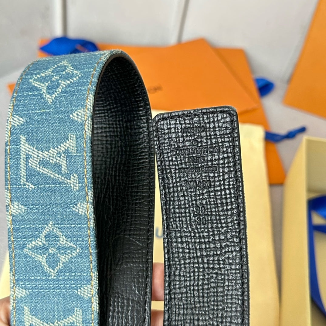 14E4PDE Stylish  High quality belt With full package