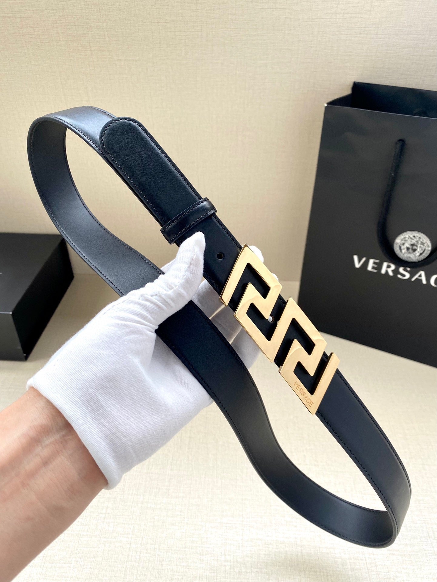 1WV165PDE Stylish  High quality belt With full package