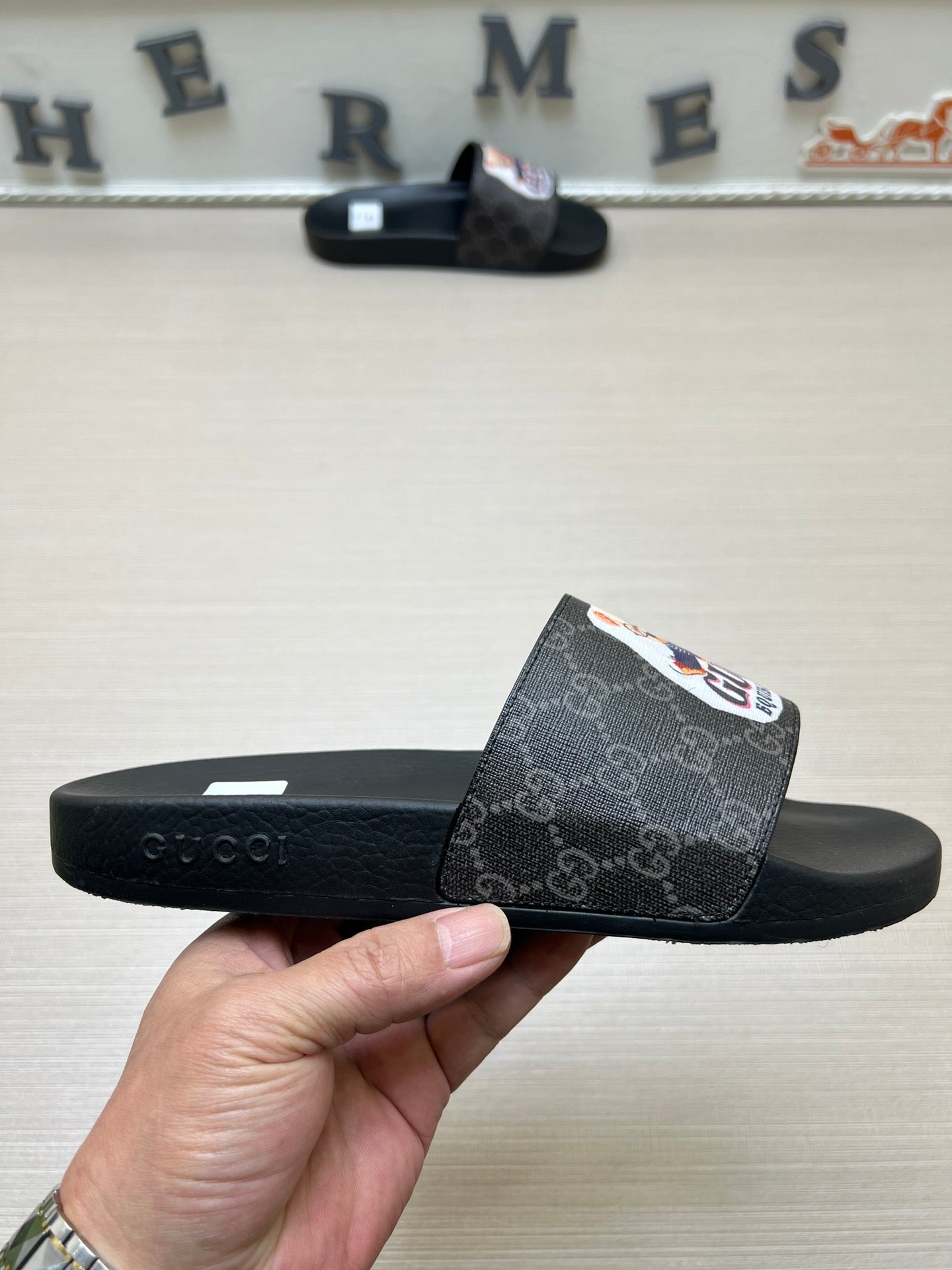 5WB237ZDE Stylish Slippers