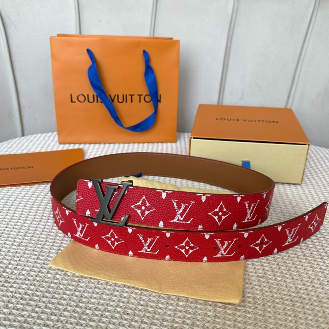 14E131PDE Stylish  High quality belt With full package