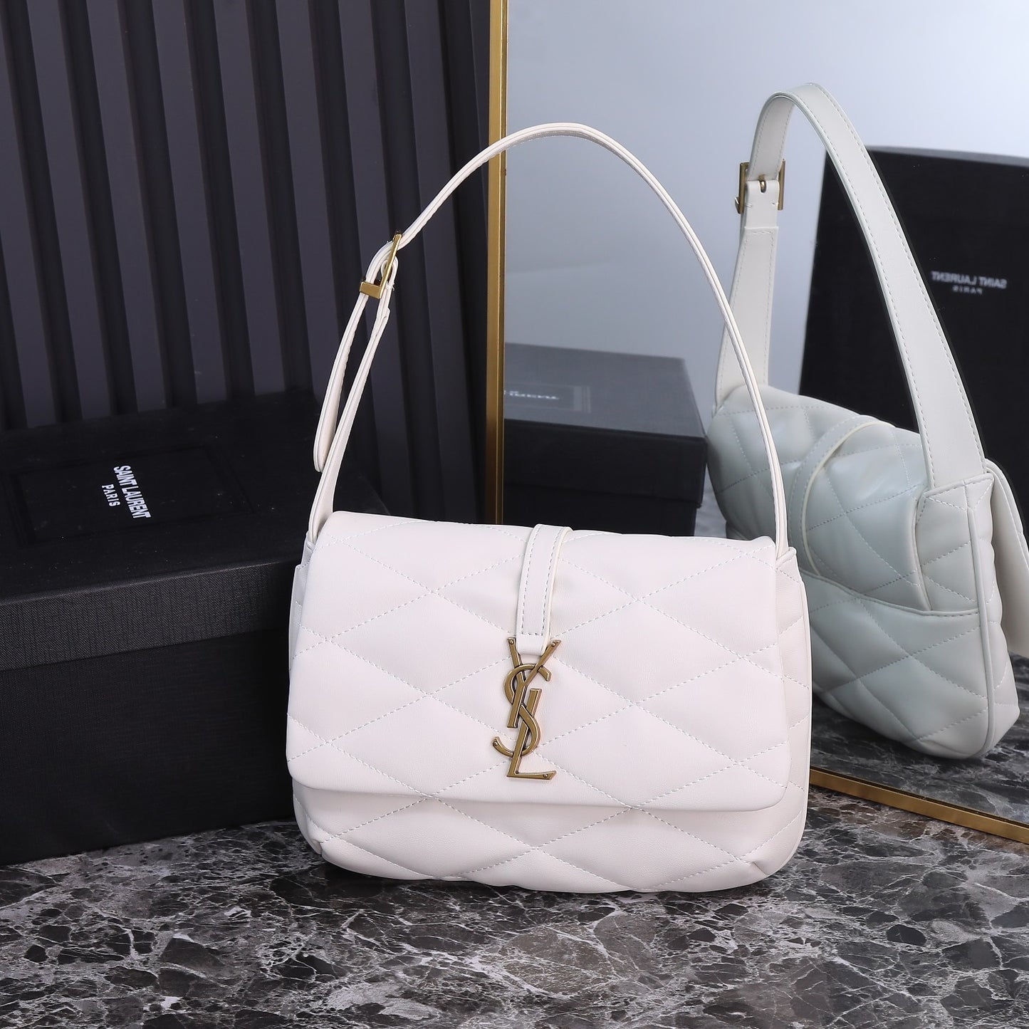 XSL9BDE Stylish leather bag 