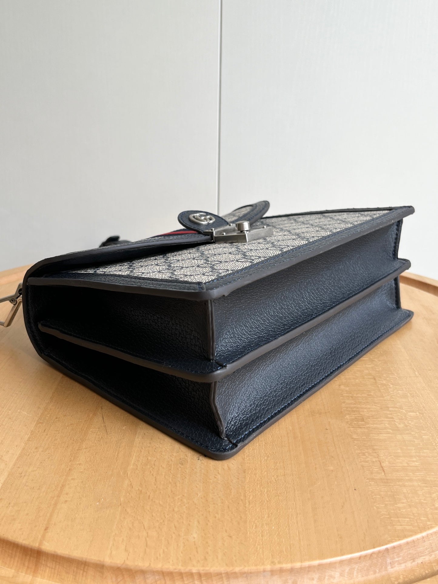 2XB467BDE Stylish leather bag