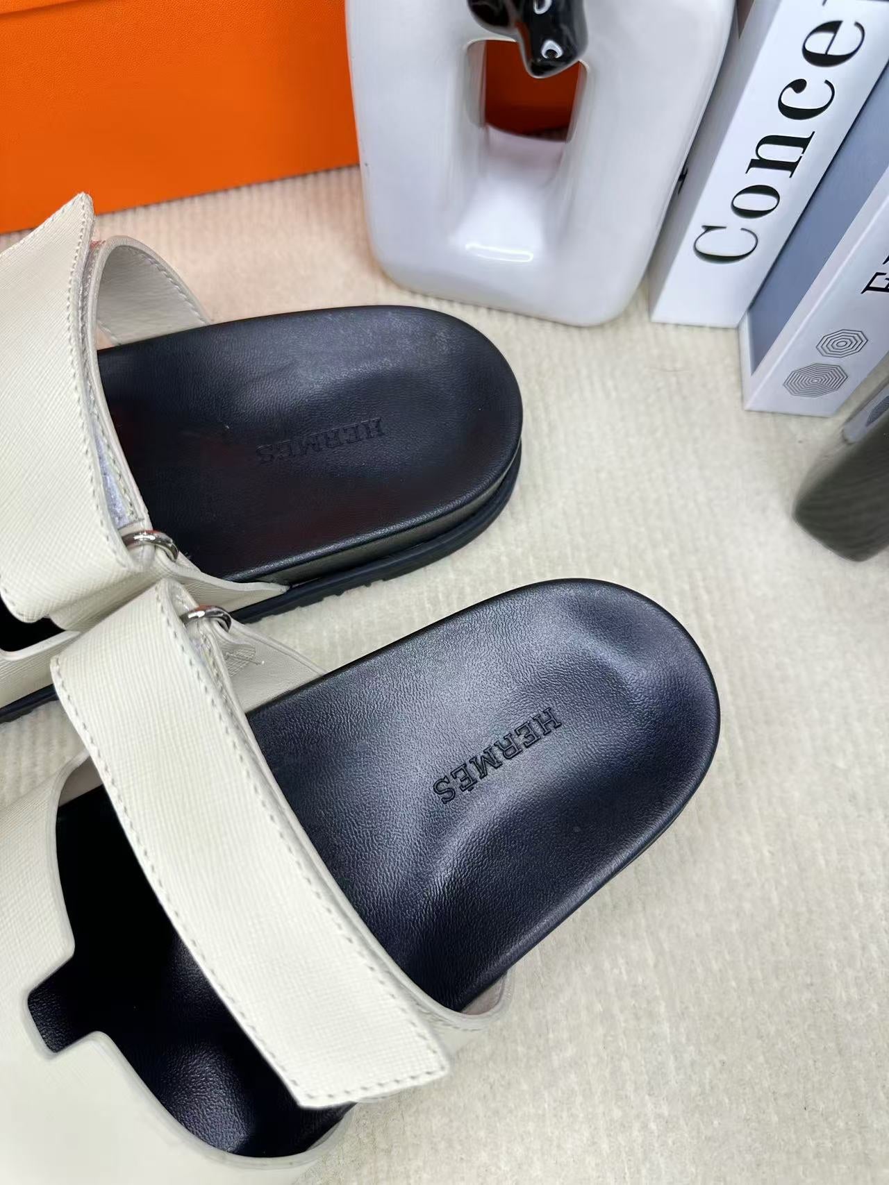 255QH28ZDE Stylish leather shoes