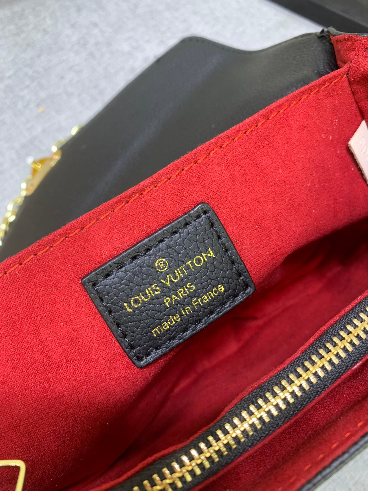 2XE43BDE Stylish leather bag 