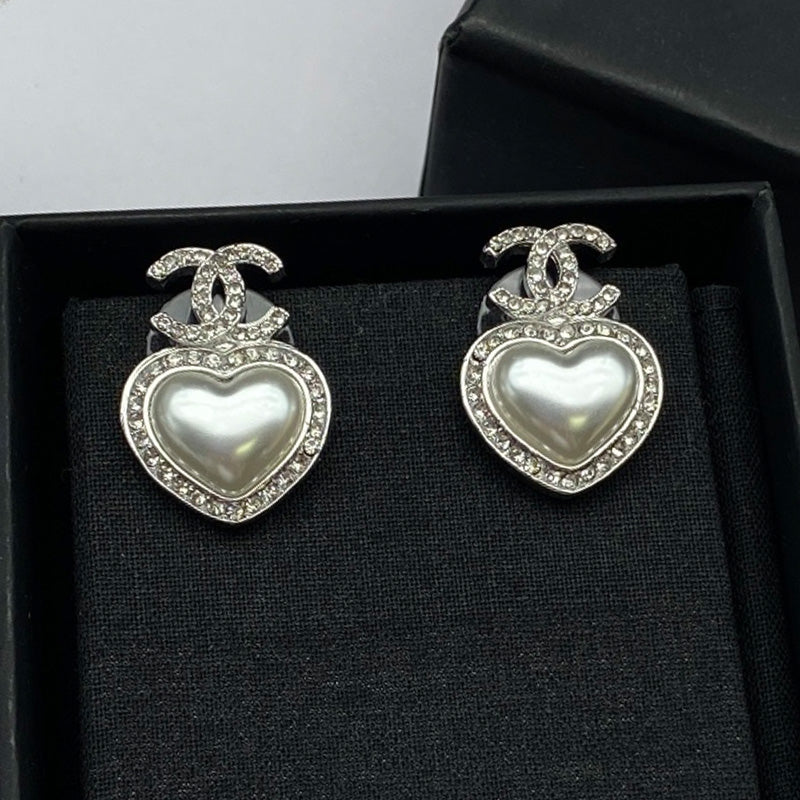 1YC100EDE Stylish Earrings