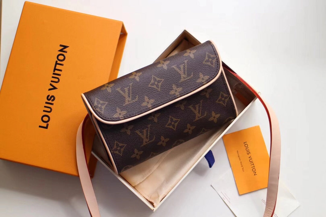 1XE62BDE Stylish leather bag