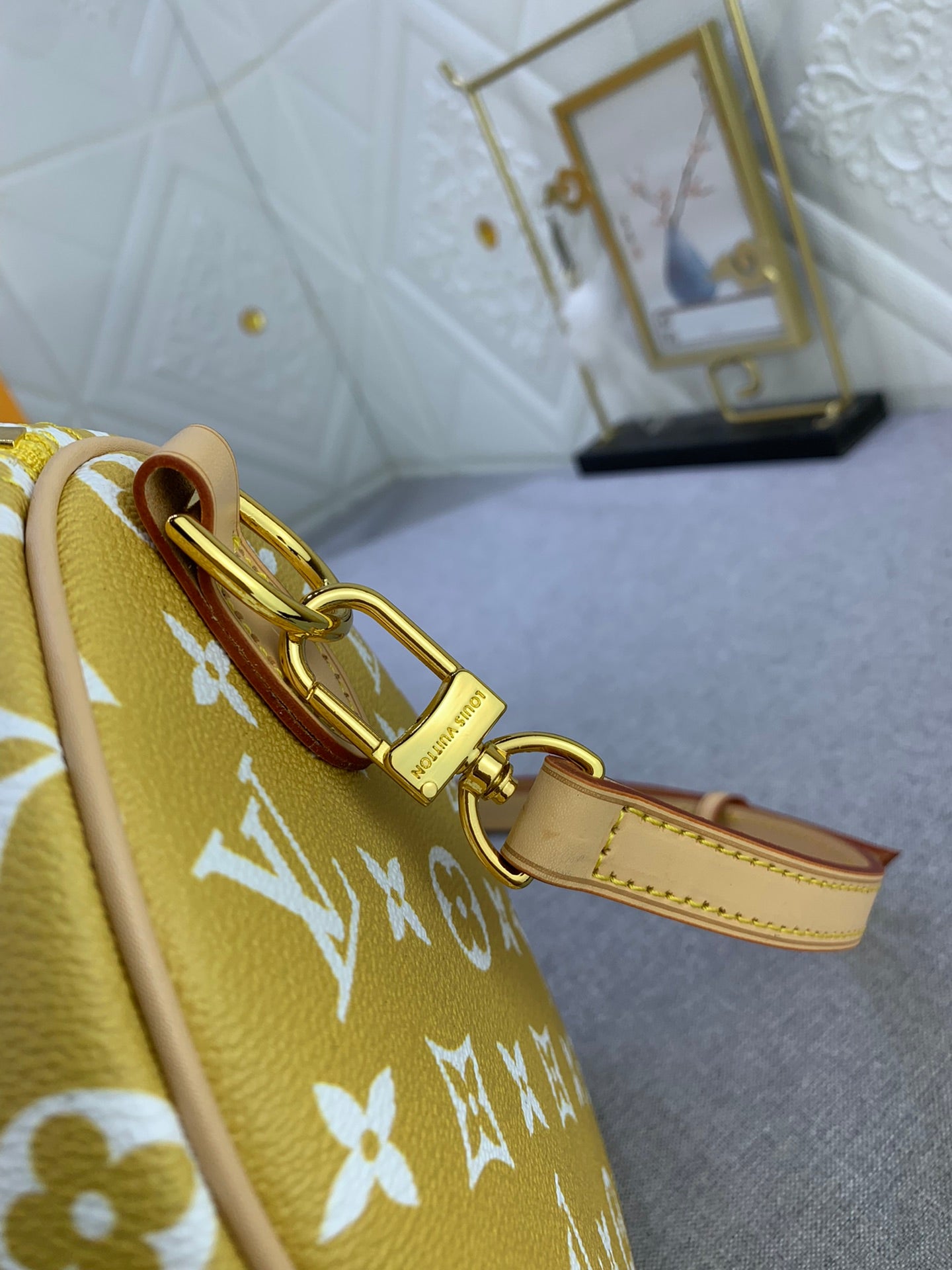 2XE268BDE Stylish leather bag 