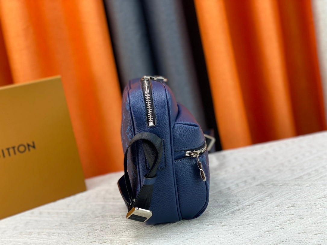 2XE261BDE Stylish leather bag 