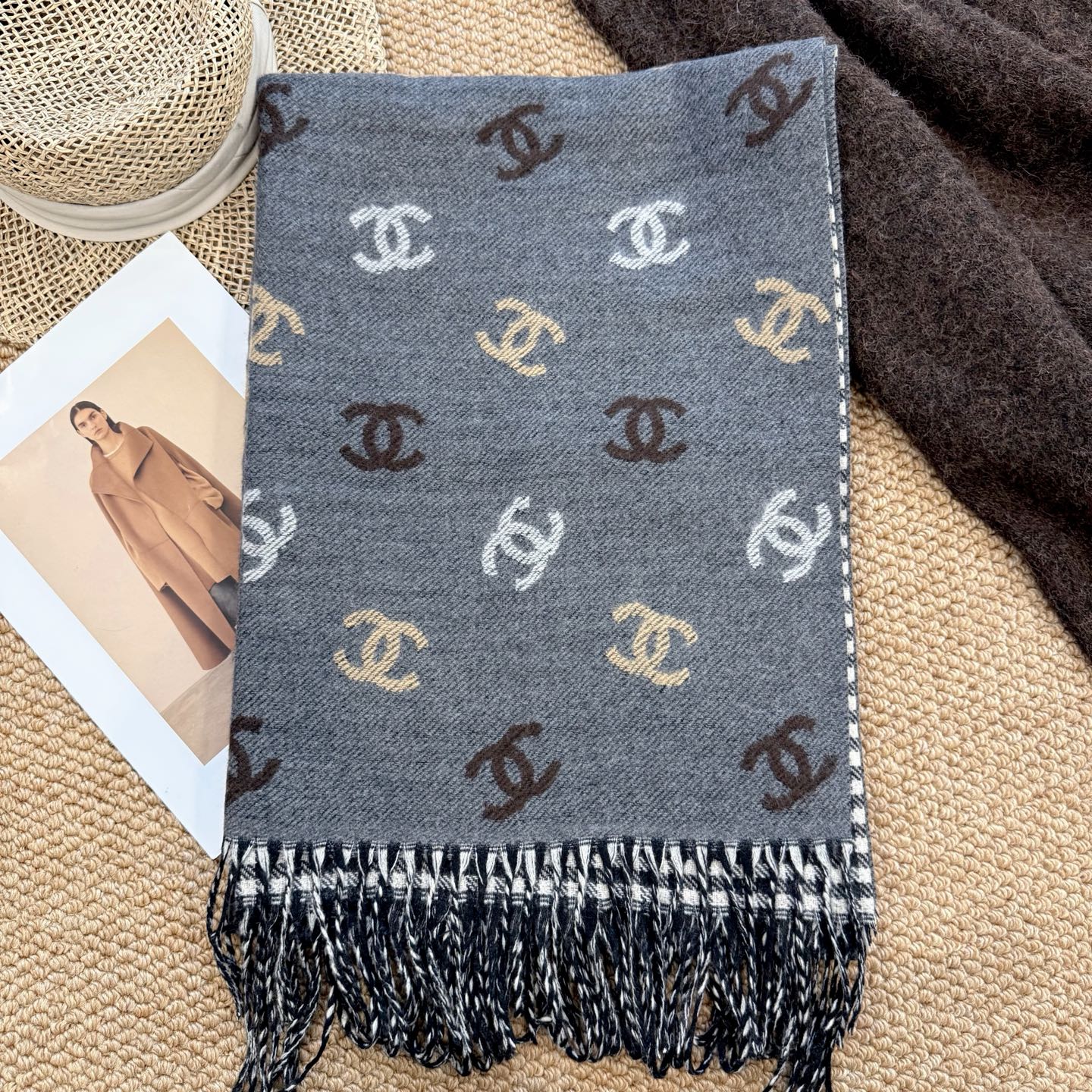 185ZC40WDE Stylish Winter Scarves