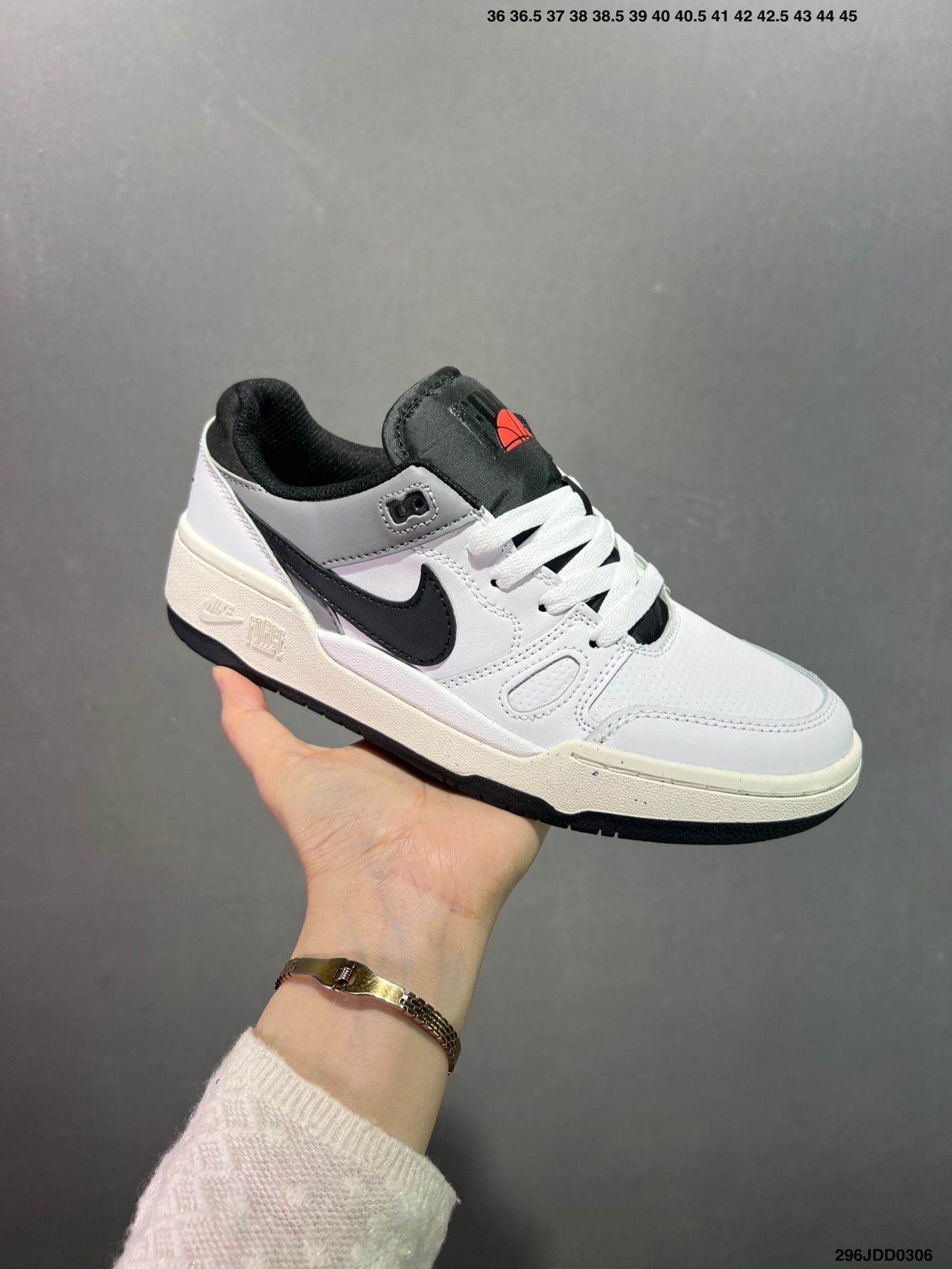 435ZA63ZDE Stylish shoes