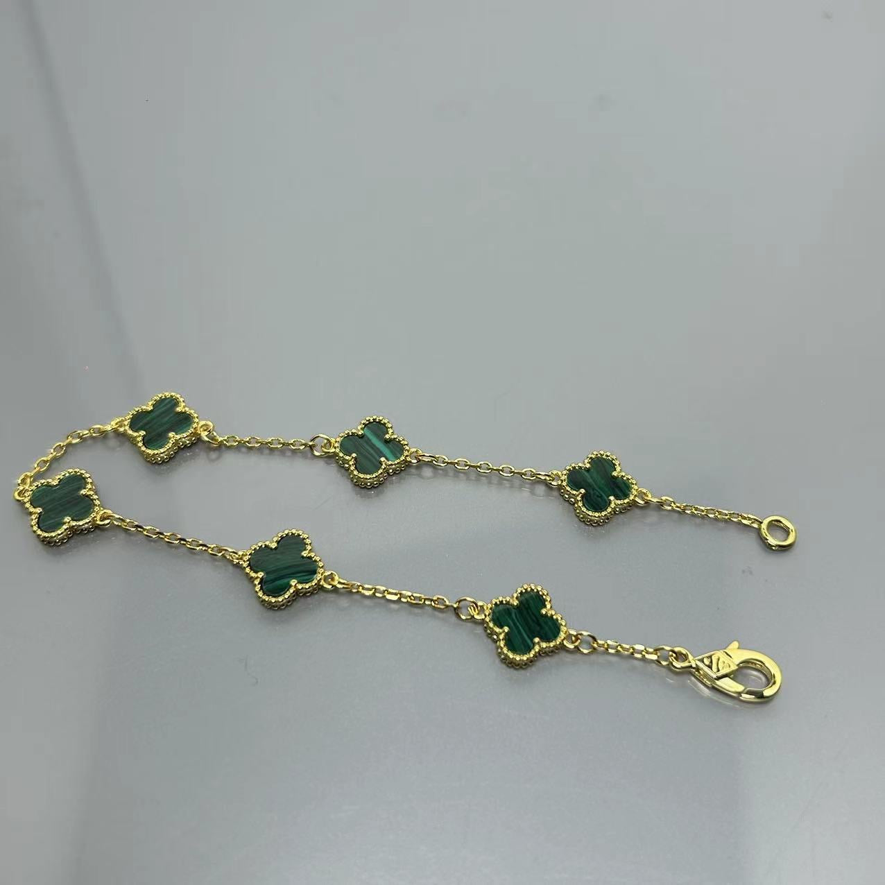 5XVA183KDE Stylishbracelets 6 flowers mini size 0.9cm flower