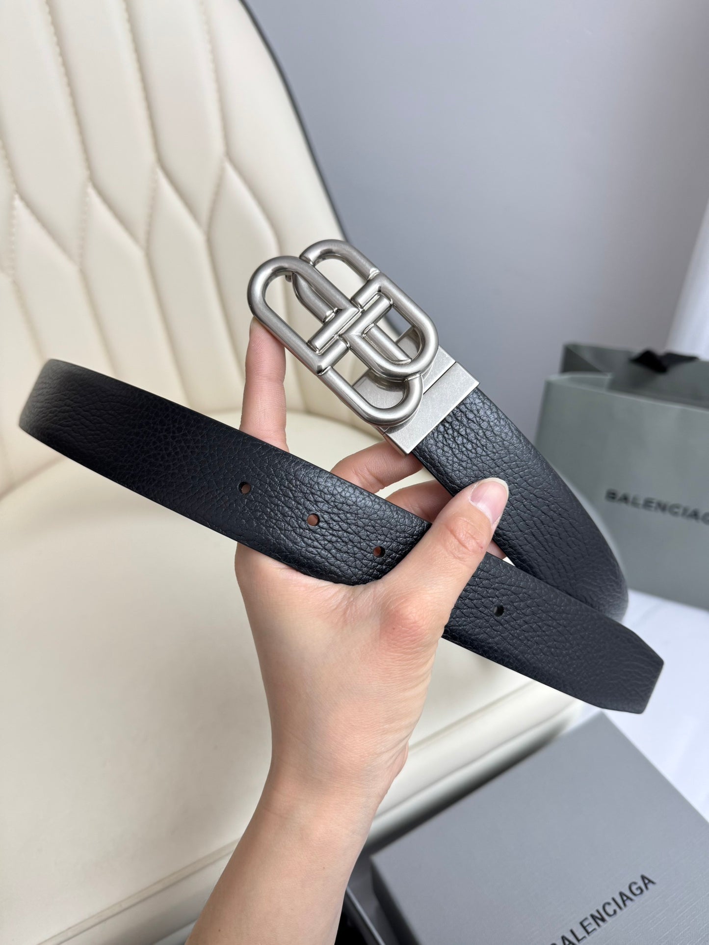 155RJ239PDE Stylish  High quality belt With full package