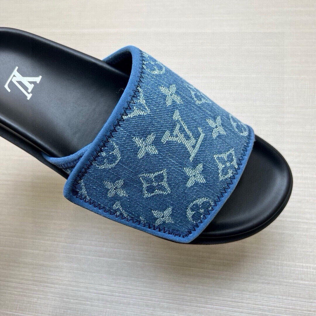 5QE2ZDE Stylish Slippers