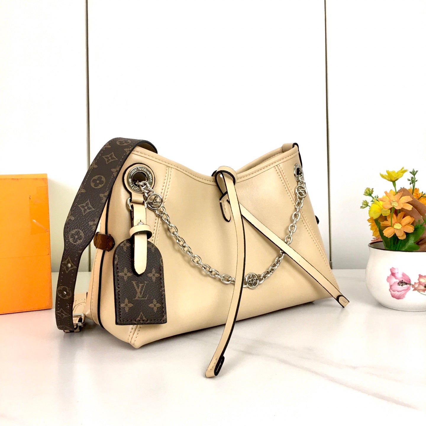 1WE113BDE Stylish leather bag