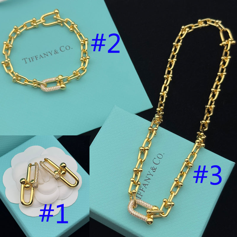 8XT31XDE Stylish  Earring Bracelets Necklaces