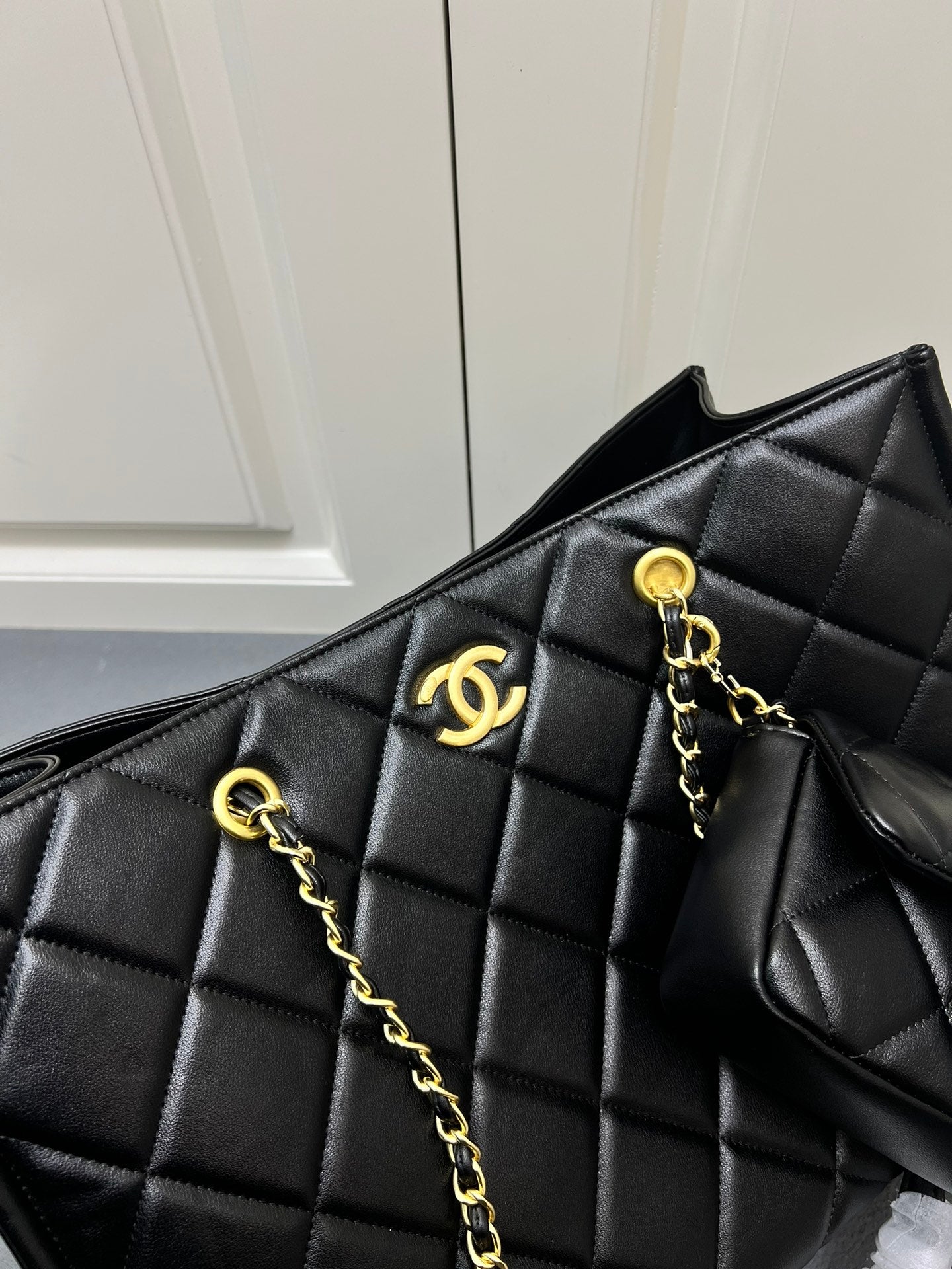 2WC14BDE Stylish leather bag