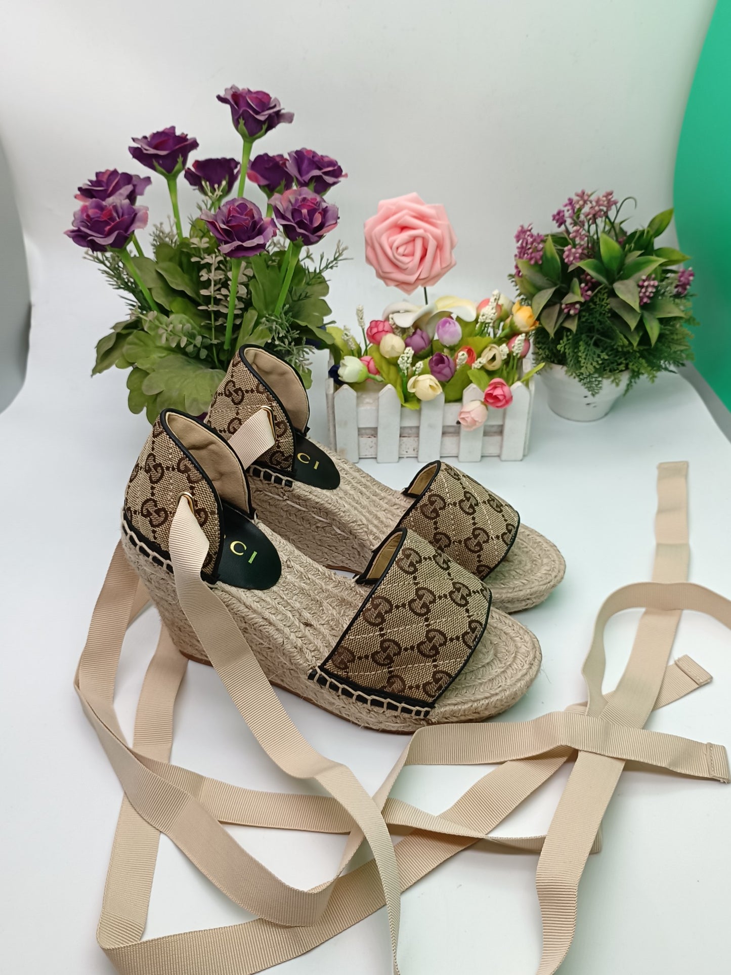 2YB40ZDE Stylish leather High heels