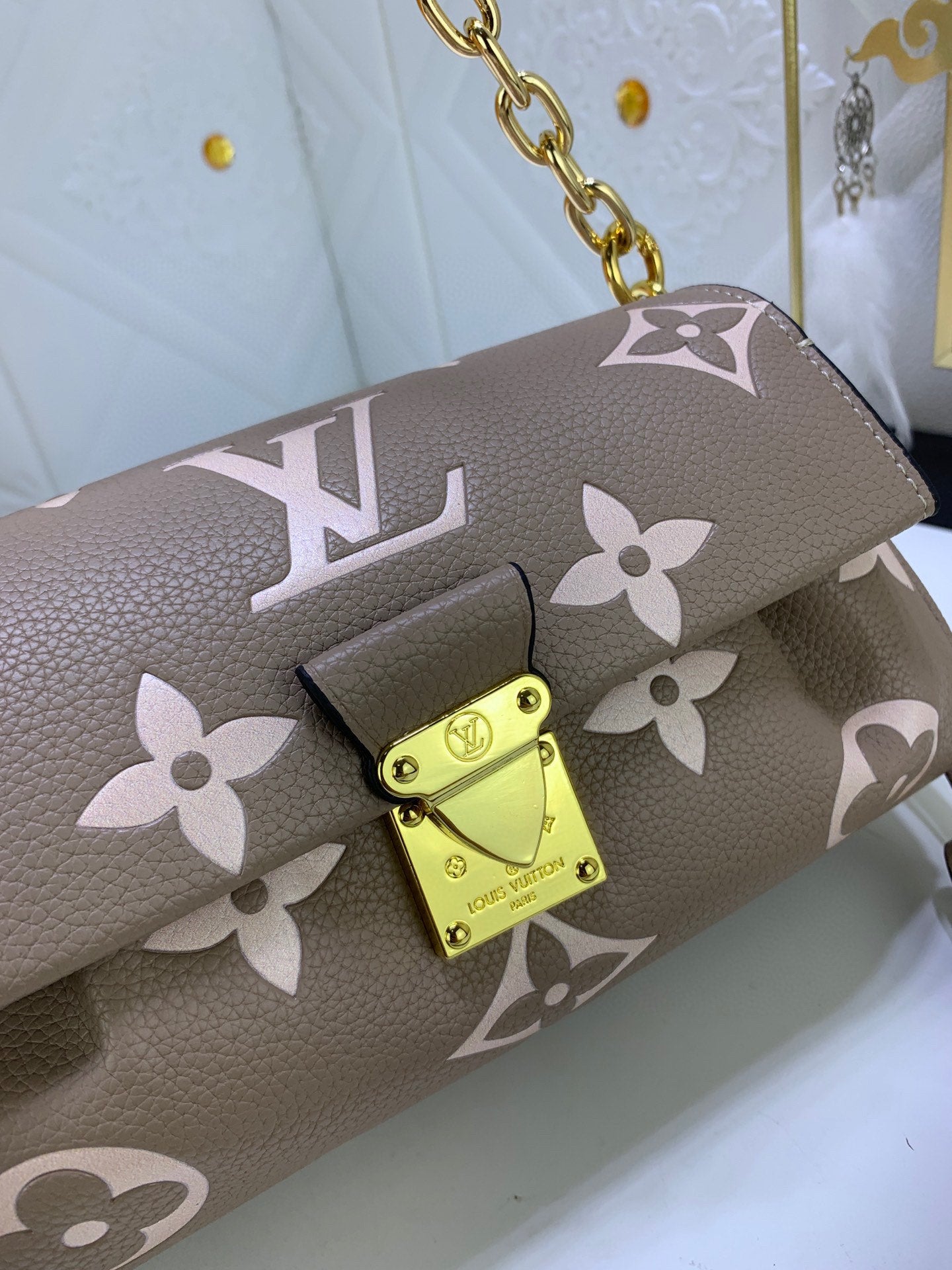 2XR363BDE Stylish leather bag 