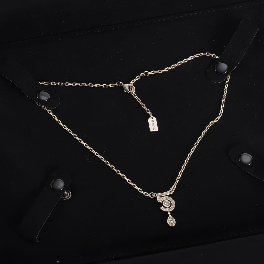 14C380XDE Stylish Necklaces