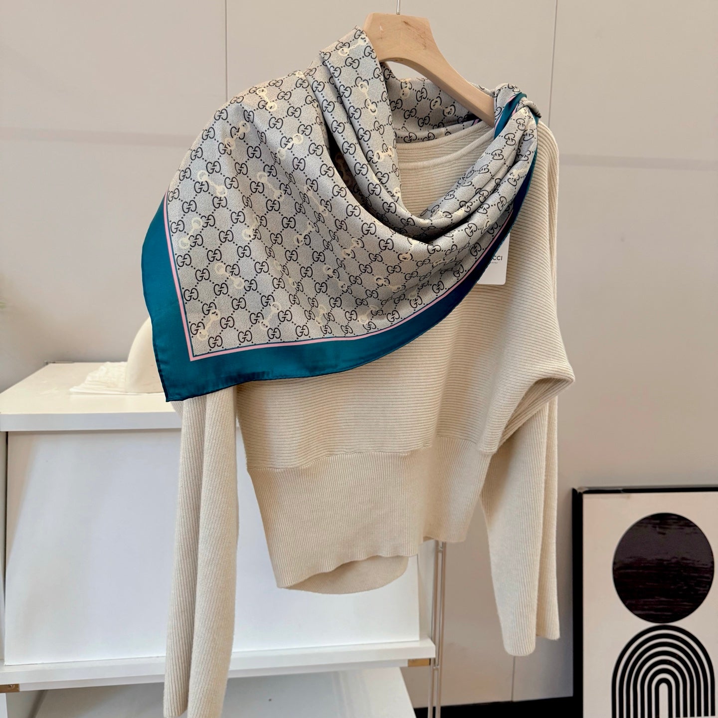 155NB2WDE Stylish Silk Scarve