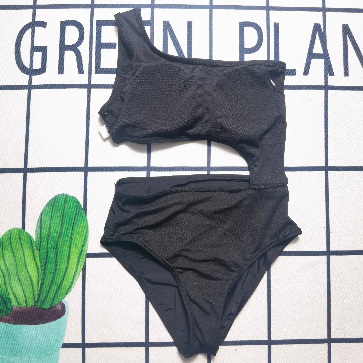 14PD90YDE Stylish Bikini swimsuit