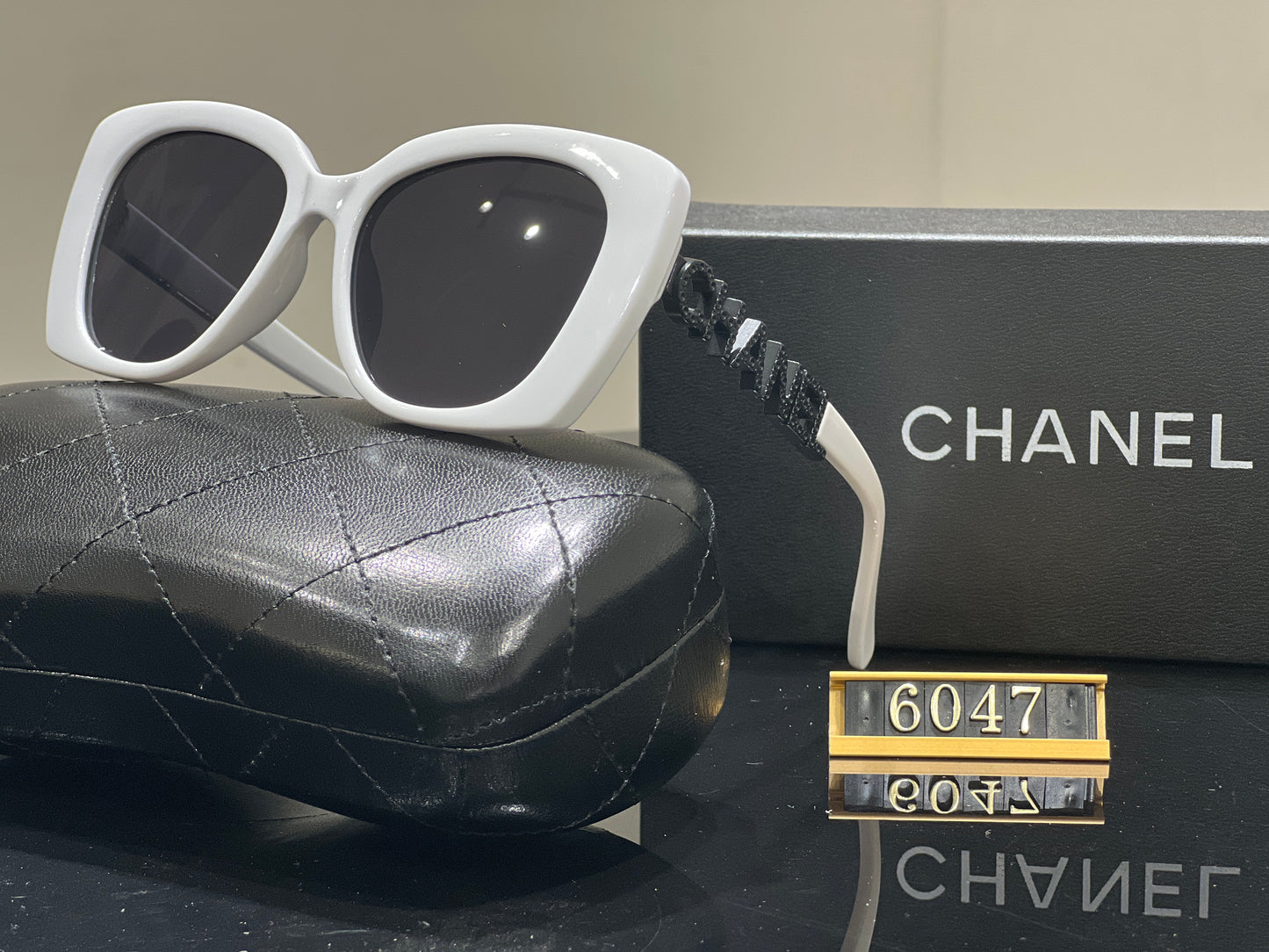 385RC4TDE Stylish  Sunglasses
