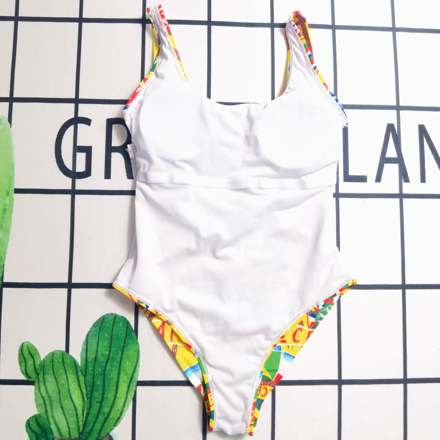 14A94YDE Stylish Bikini swimsuit