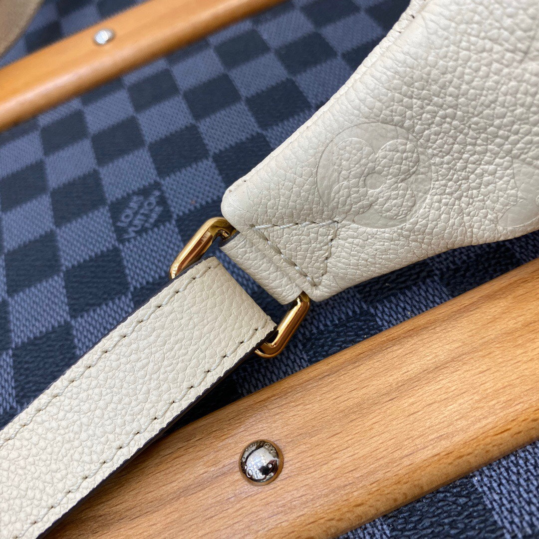 2XE299BDE Stylish leather bag 