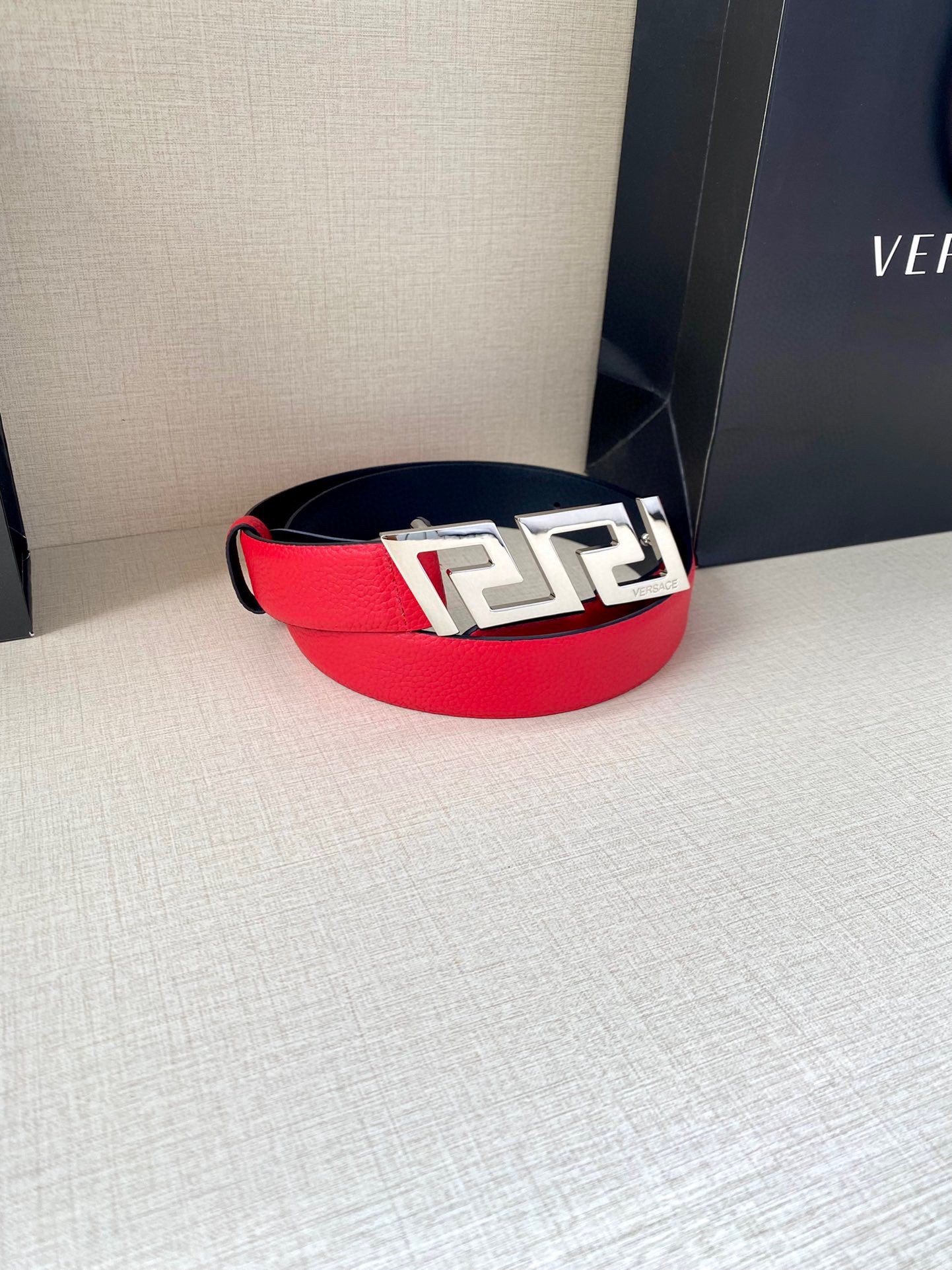 1WV166PDE Stylish  High quality belt With full package