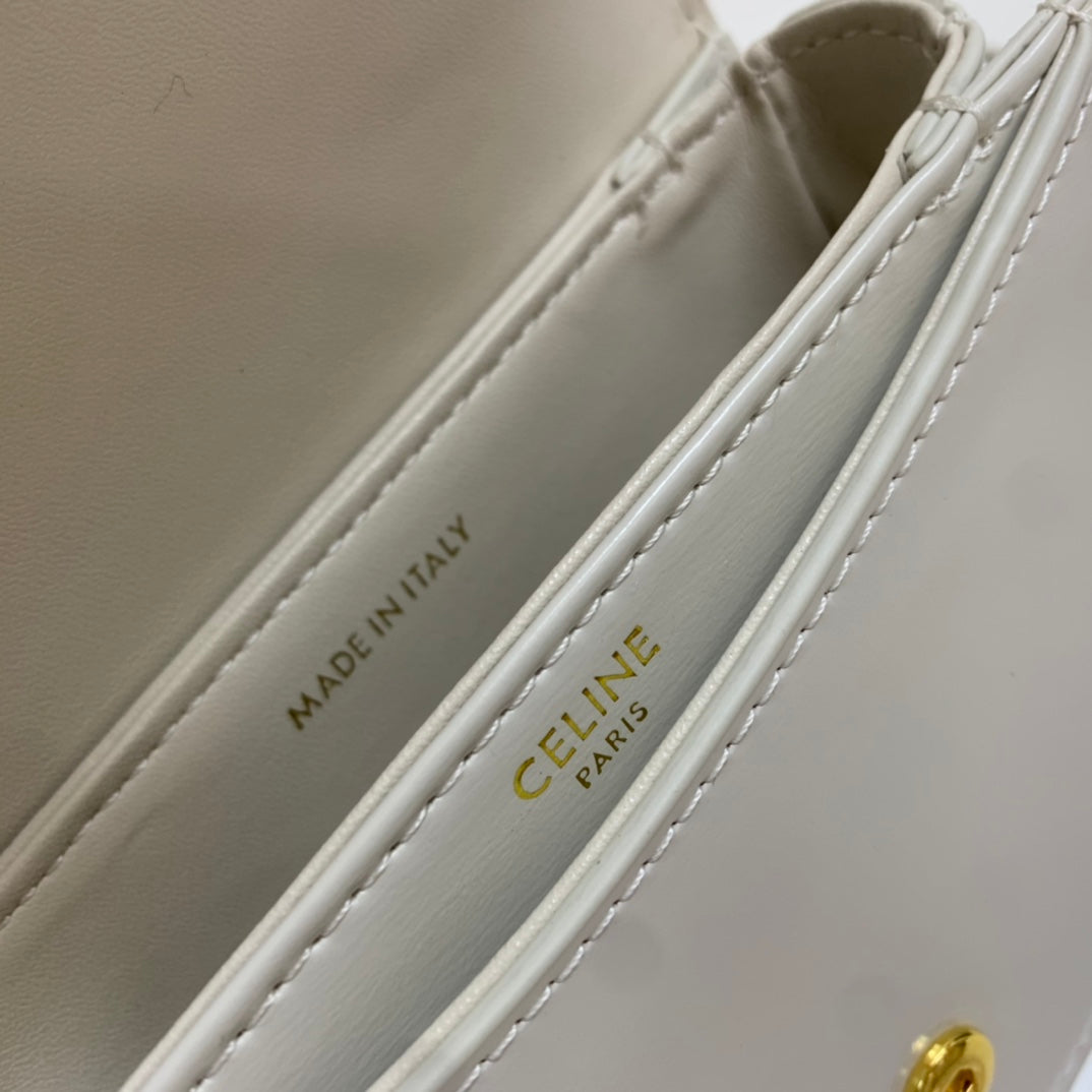 1XCL40BDE Stylish leather bag 