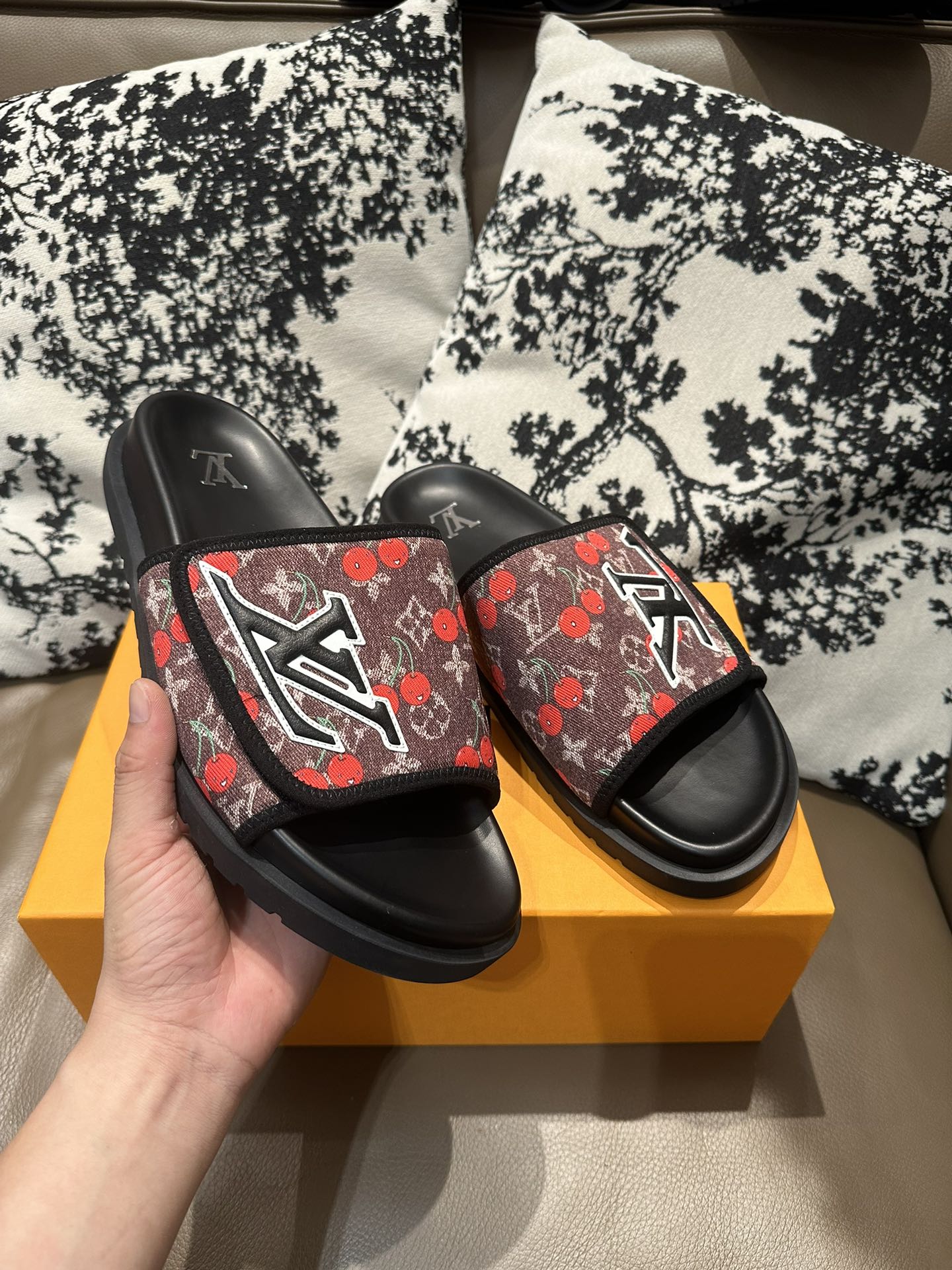 285ZE28ZDE Stylish leather Shoes