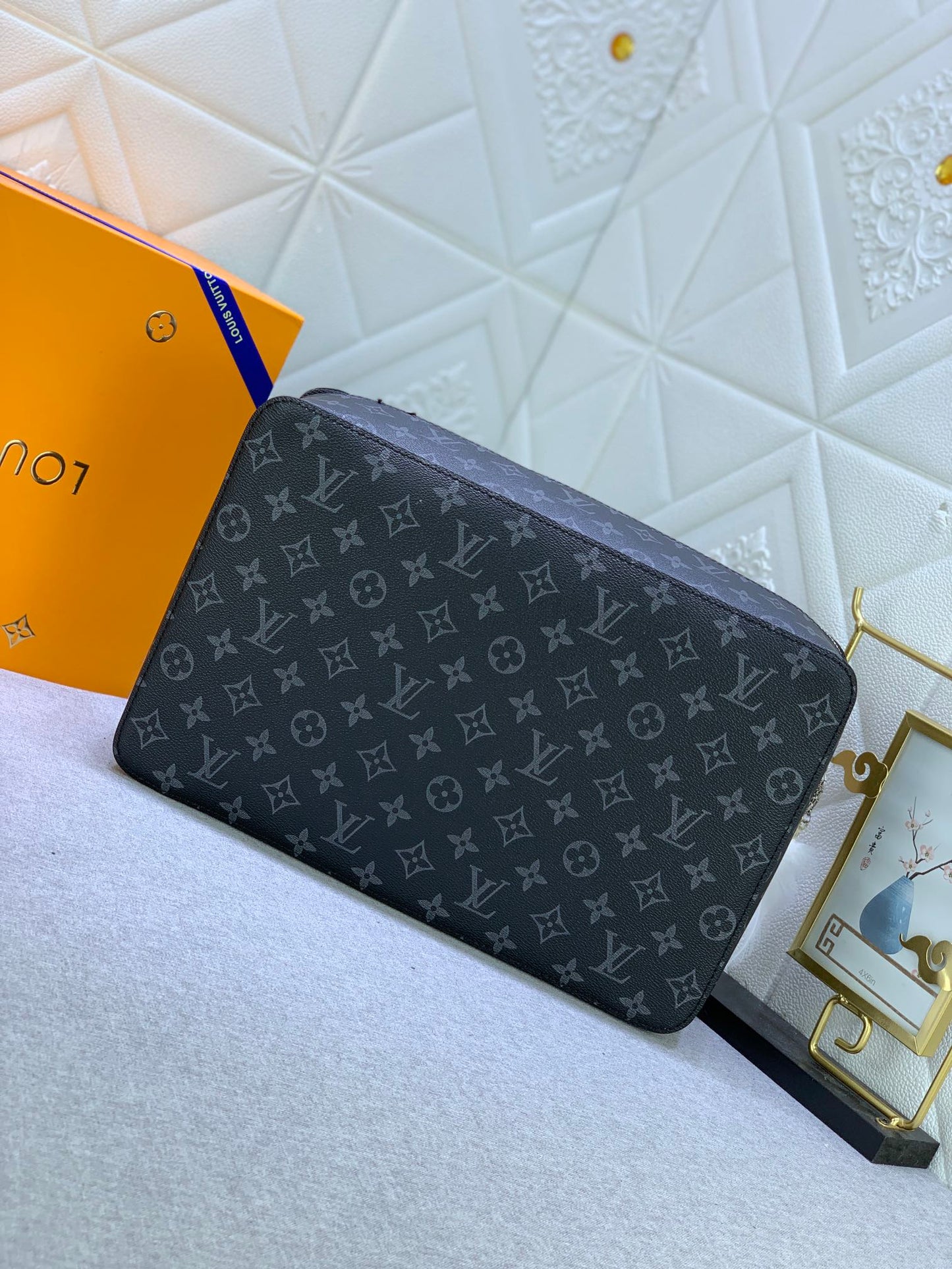 1XE272BDE Stylish leather bag 