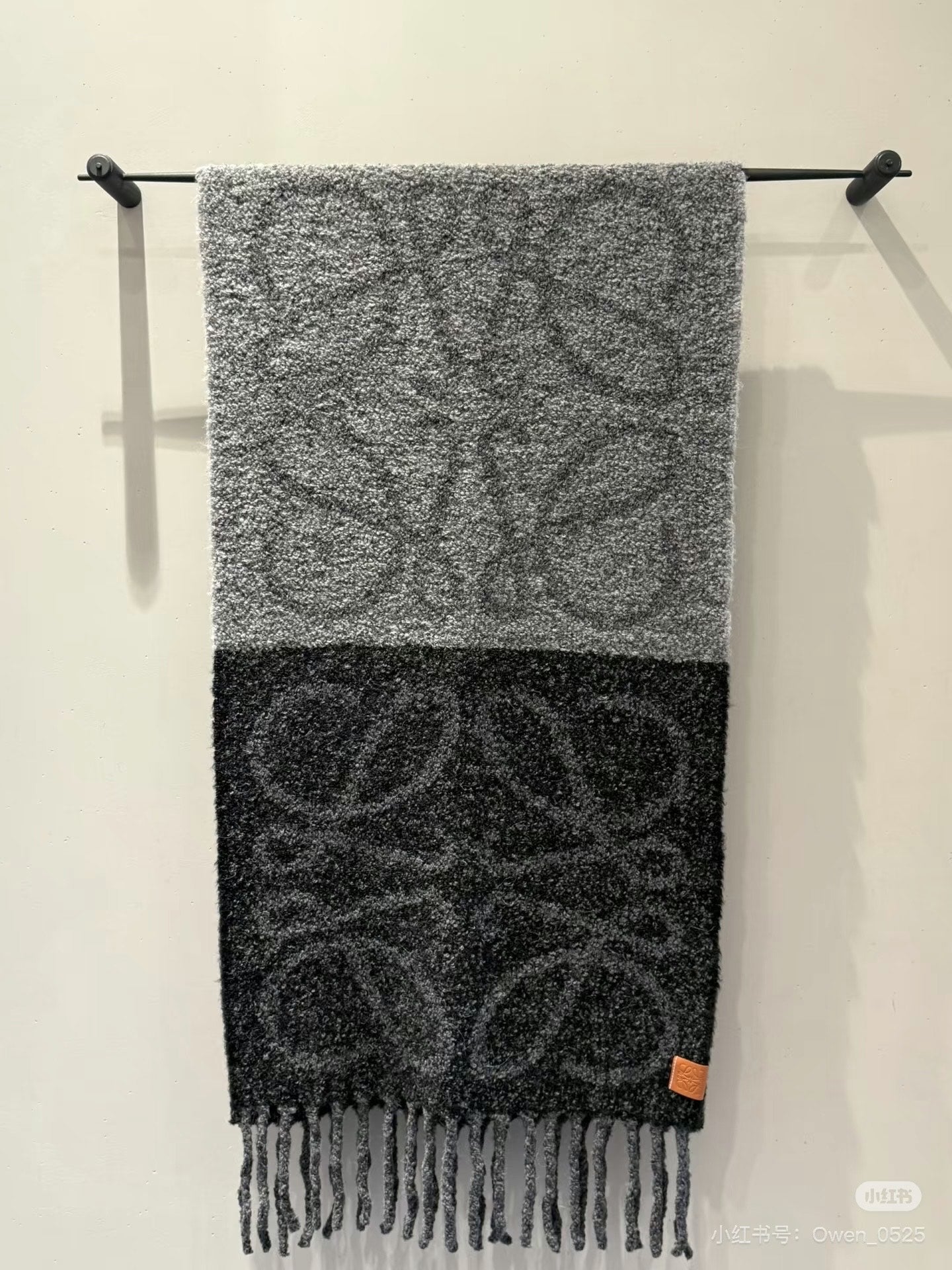 185ZA31WDE Stylish Winter Scarves