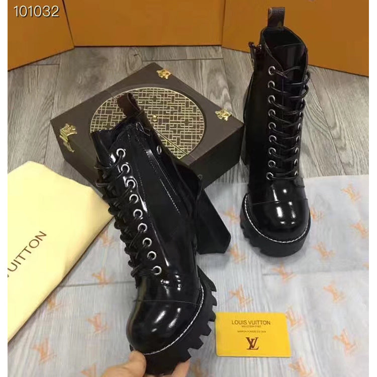 2E6ZDE Stylish Boots