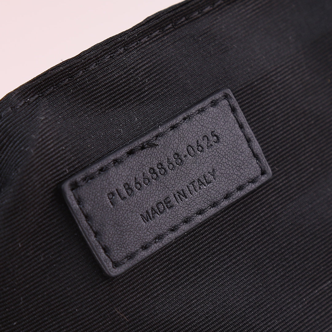 1XSL468BDE Stylish leather bag