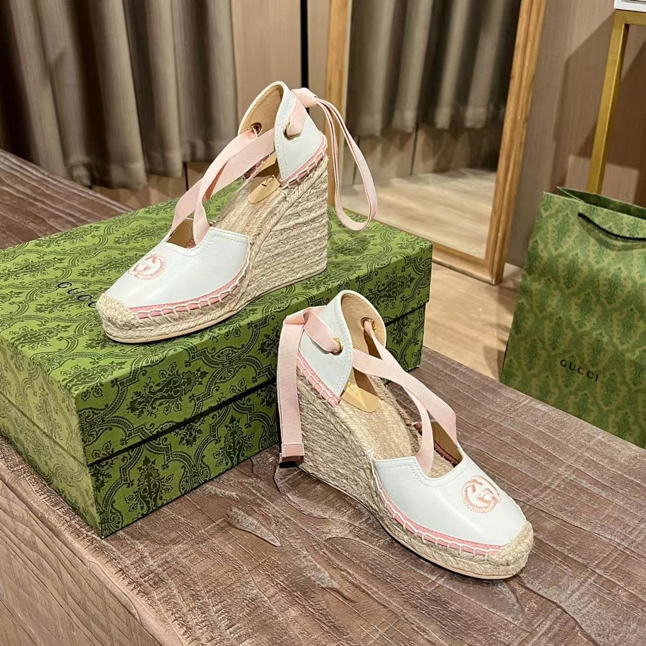 2YB39ZDE Stylish leather High heels