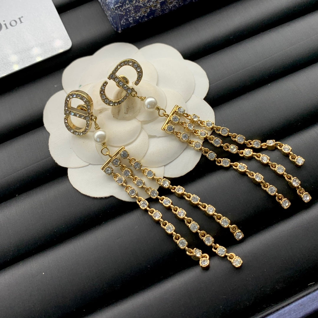 1ND202EDE Stylish Earrings