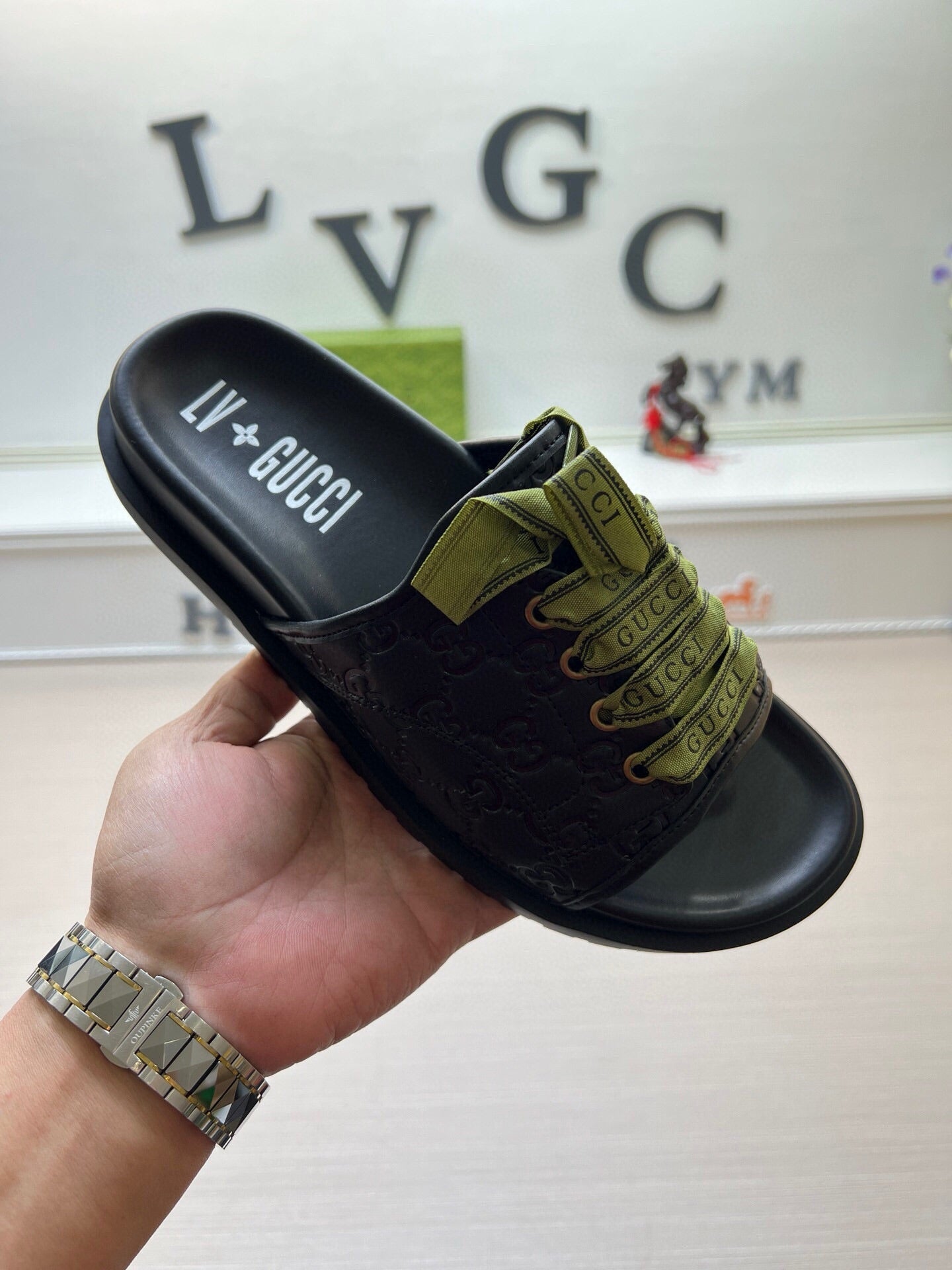 54B16ZDE Stylish slippers