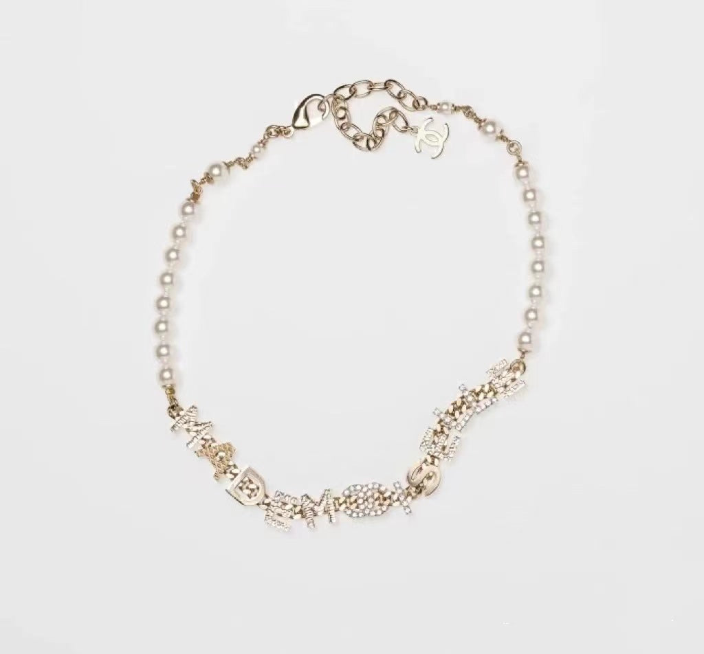 14C711KDE Stylish Necklaces