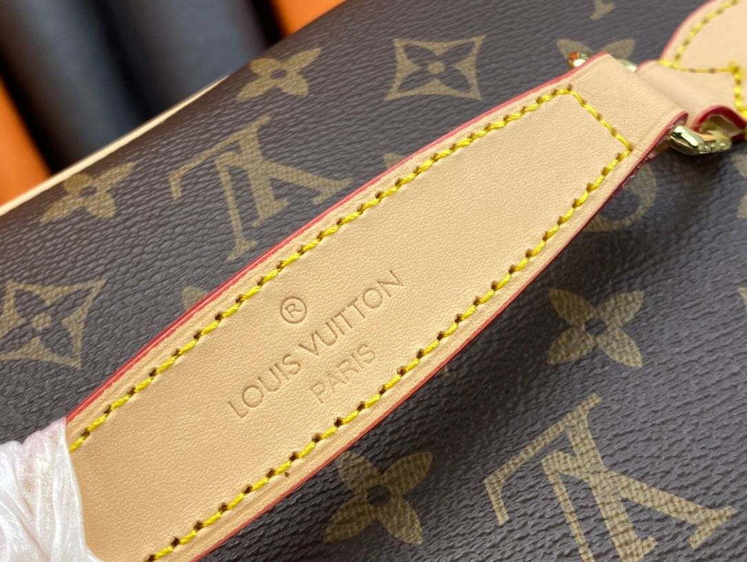 1XE273BDE Stylish leather bag 