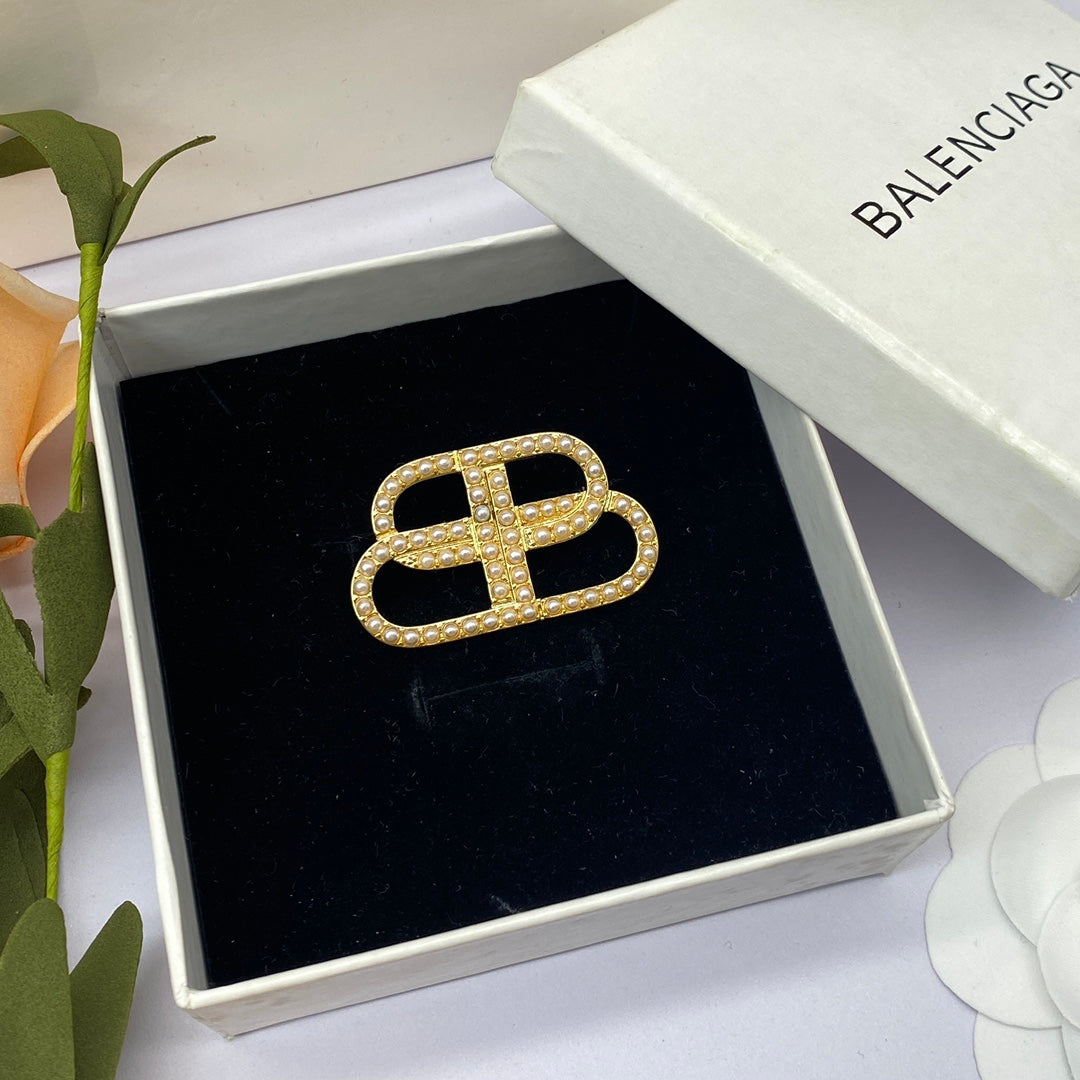 14J146XDE Stylish brooch