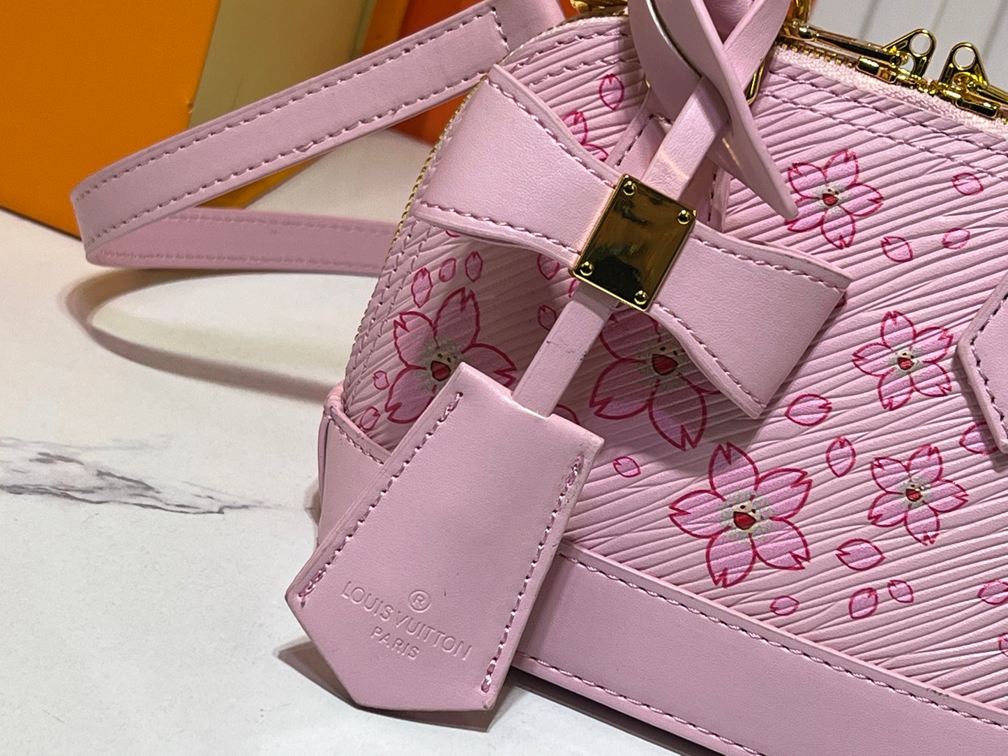 155NE1BDE Stylish leather bag