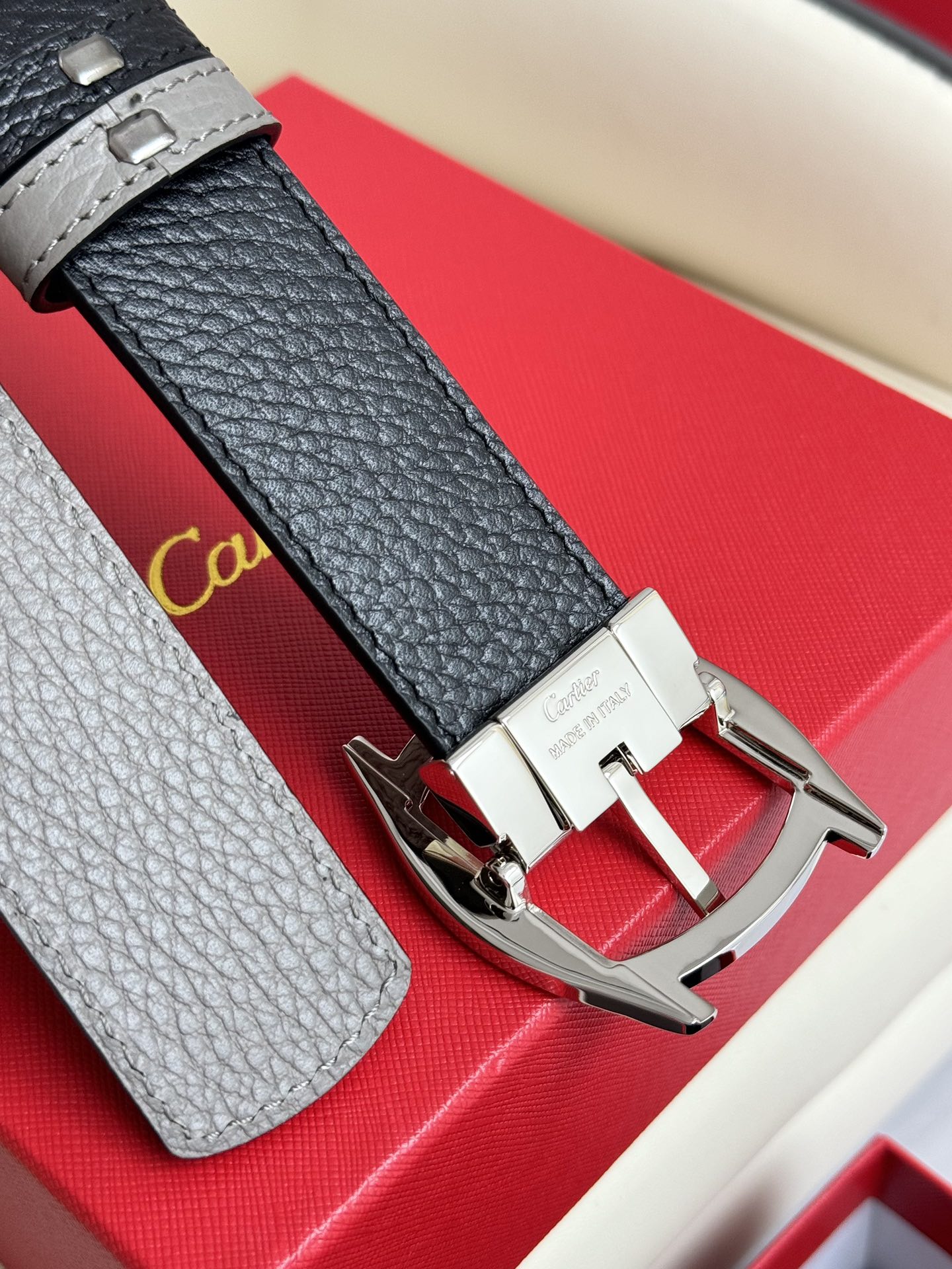 1WK173PDE Stylish  High quality belt With full package
