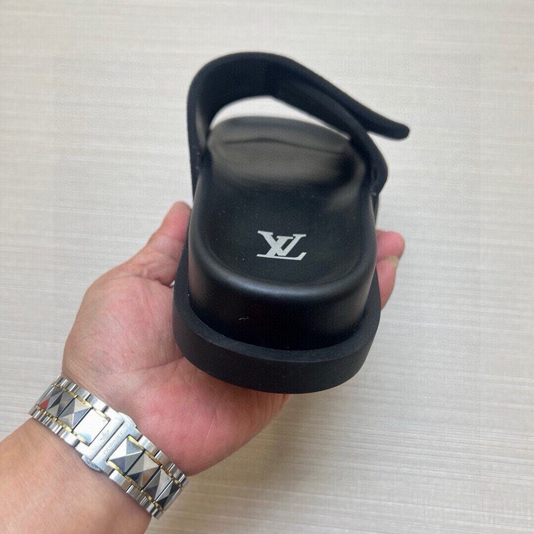 5QE5ZDE Stylish Slippers