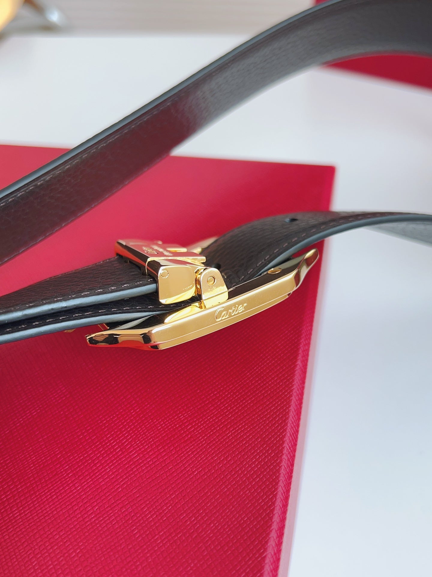 155RK246PDE Stylish  High quality belt With full package