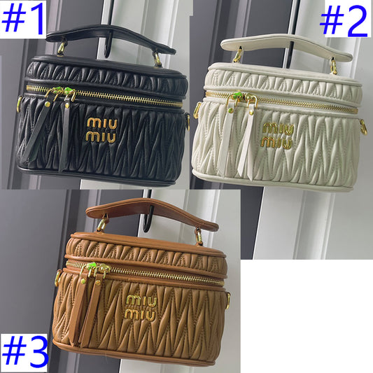 15RA102BDE Stylish leather bag