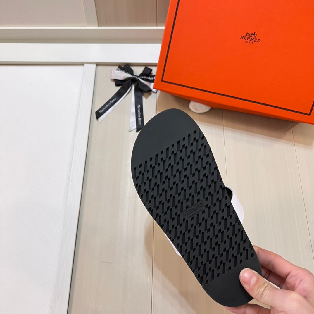 14H206ZDE Stylish Slippers