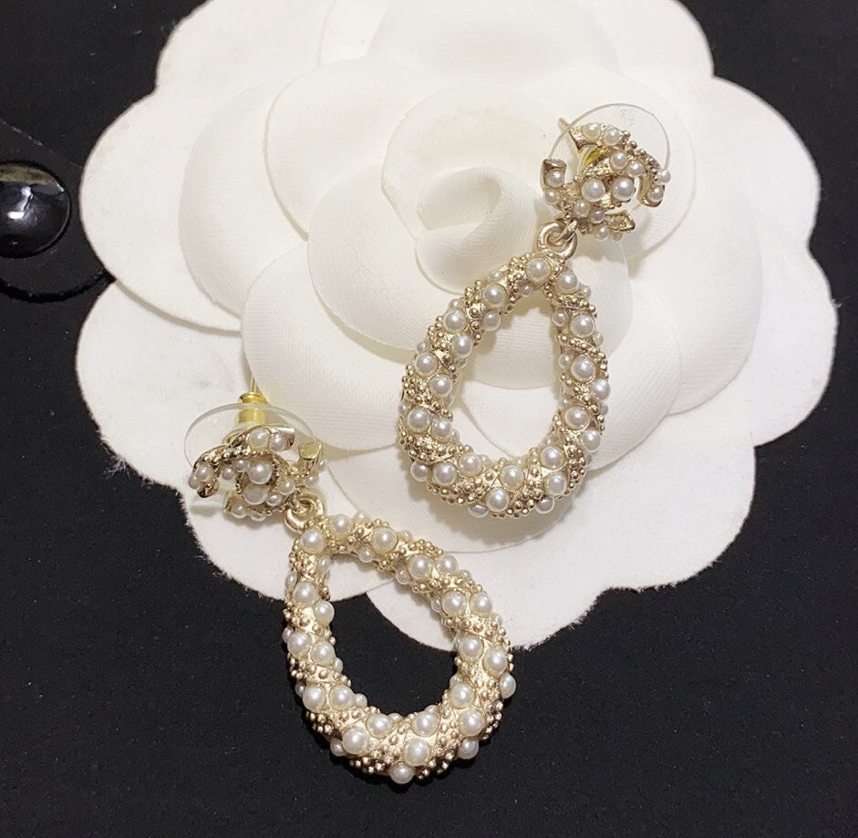 14C59EDE Stylish Earrings