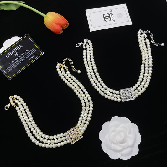 14C928XDE Stylish Necklaces