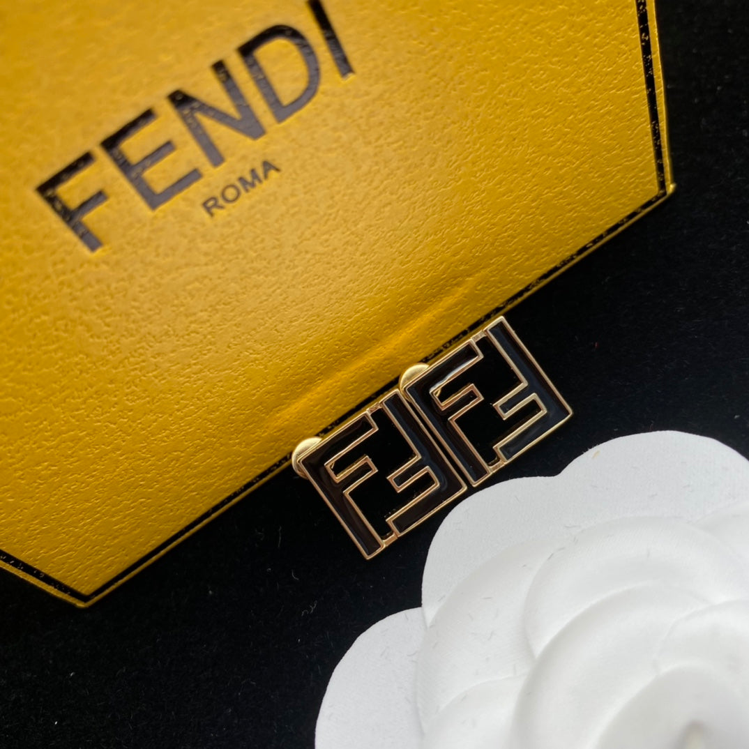 1NF193EDE Stylish Earrings